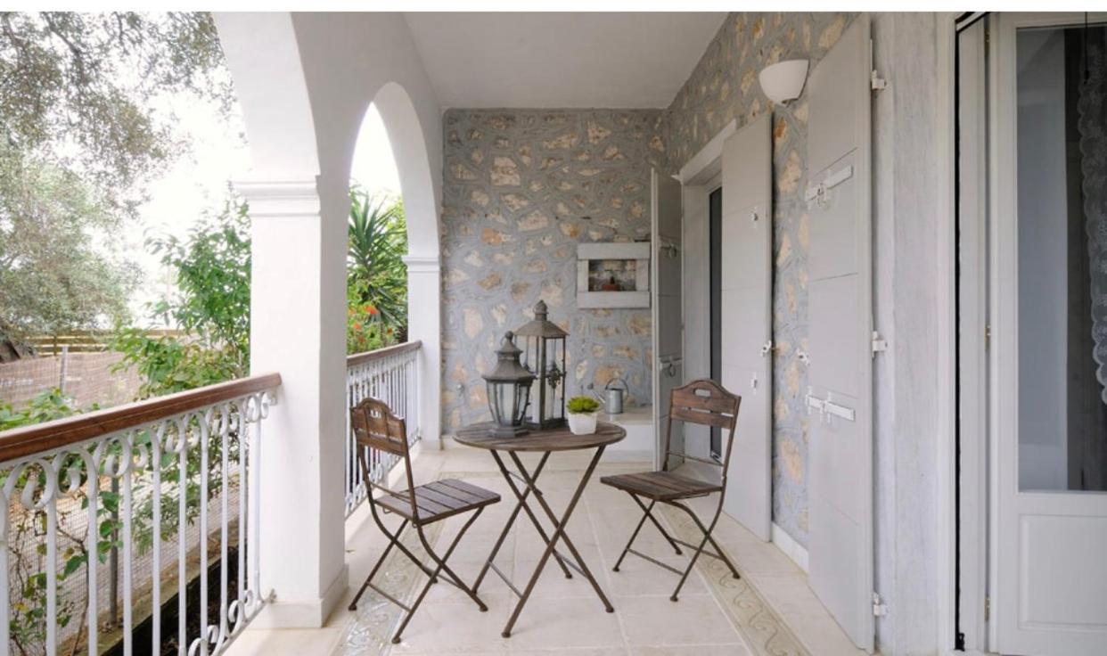 Anelina Paxos Residences ガイオス エクステリア 写真