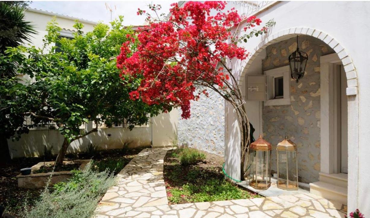 Anelina Paxos Residences ガイオス エクステリア 写真